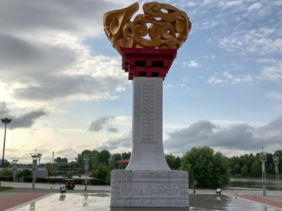 呼玛县政府主题雕塑